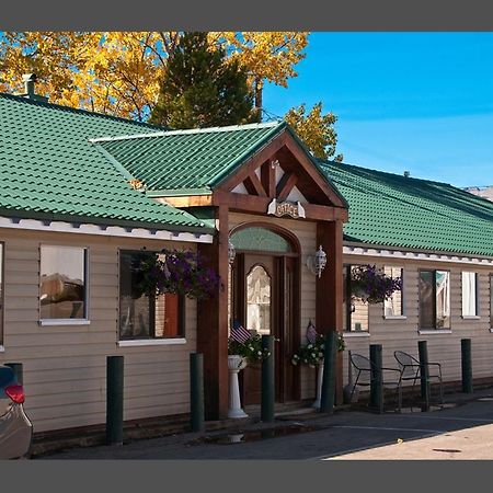 Dancing Bears Inn East Glacier Park Village Bagian luar foto