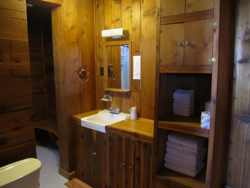 Dancing Bears Inn East Glacier Park Village Bagian luar foto