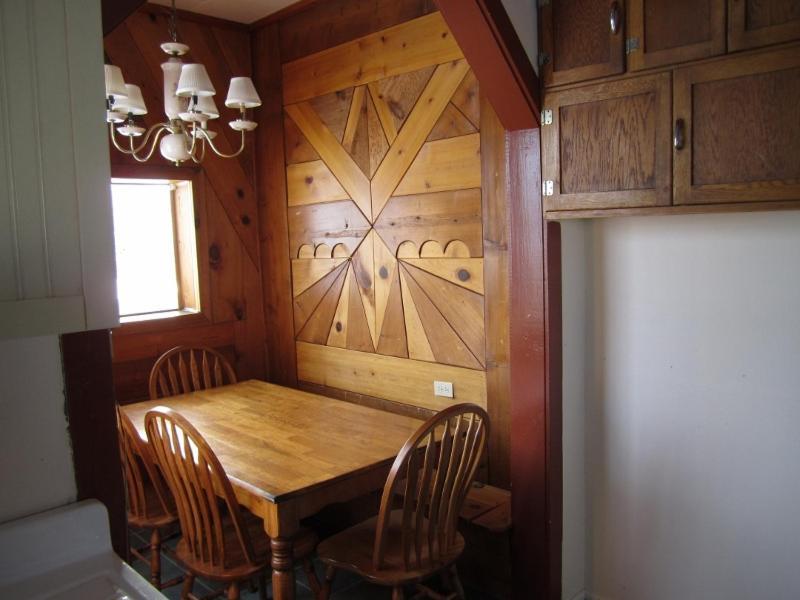 Dancing Bears Inn East Glacier Park Village Bagian luar foto